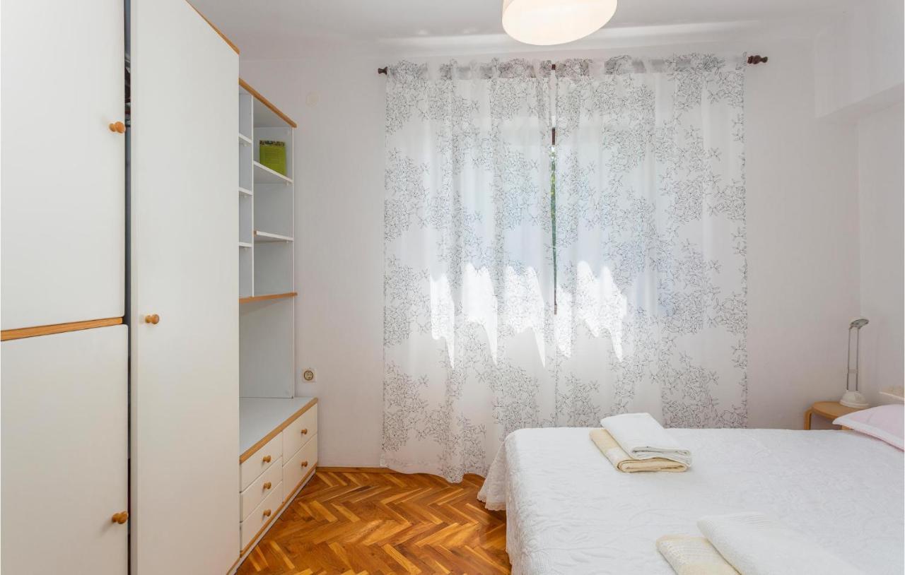 Beautiful Apartment In Omisalj With Kitchen Dış mekan fotoğraf