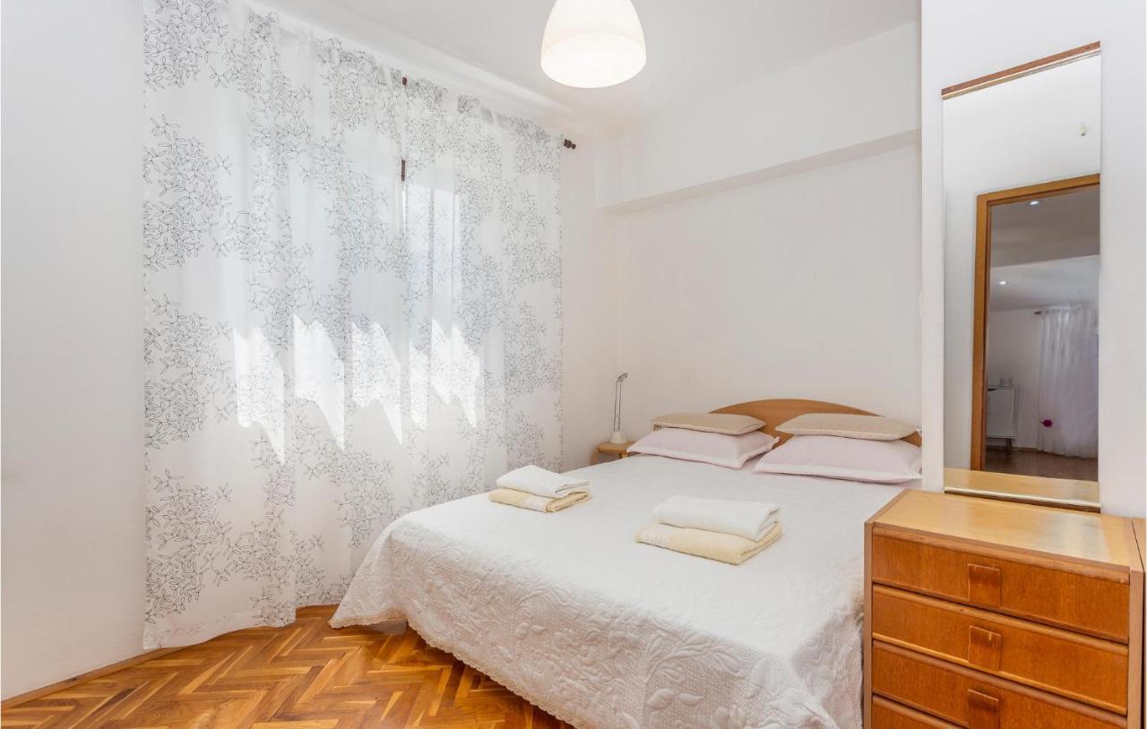 Beautiful Apartment In Omisalj With Kitchen Dış mekan fotoğraf