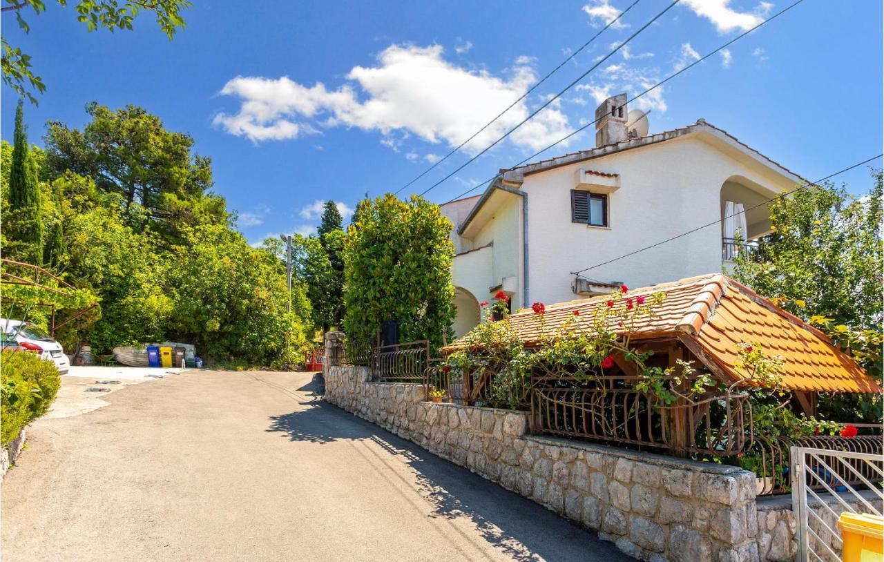 Beautiful Apartment In Omisalj With Kitchen Dış mekan fotoğraf