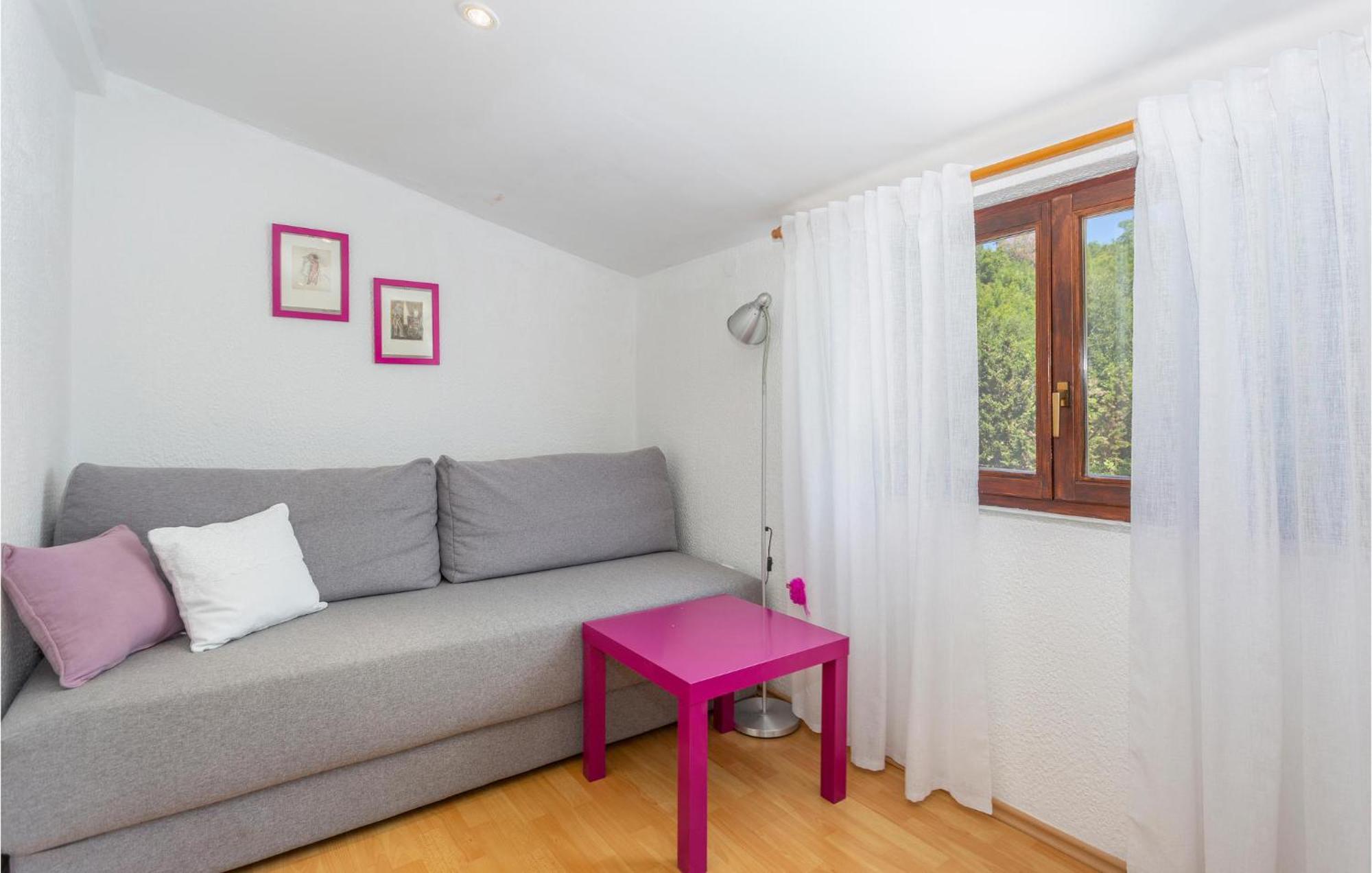 Beautiful Apartment In Omisalj With Kitchen Dış mekan fotoğraf