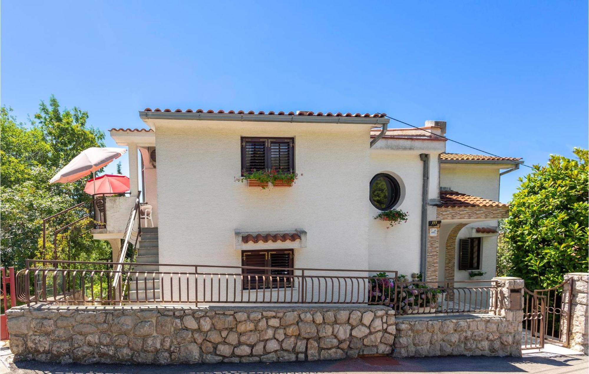 Beautiful Apartment In Omisalj With Kitchen Dış mekan fotoğraf
